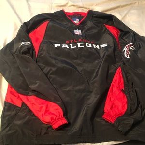 Atlanta Falcons on field pullover